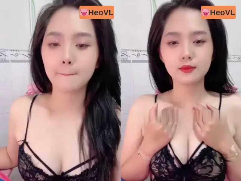 Em gái răng khểnh khoe của quý tròn trắng