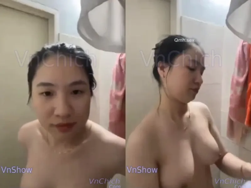 Gái vú bự, vừa call với em ghệ vừa tắm